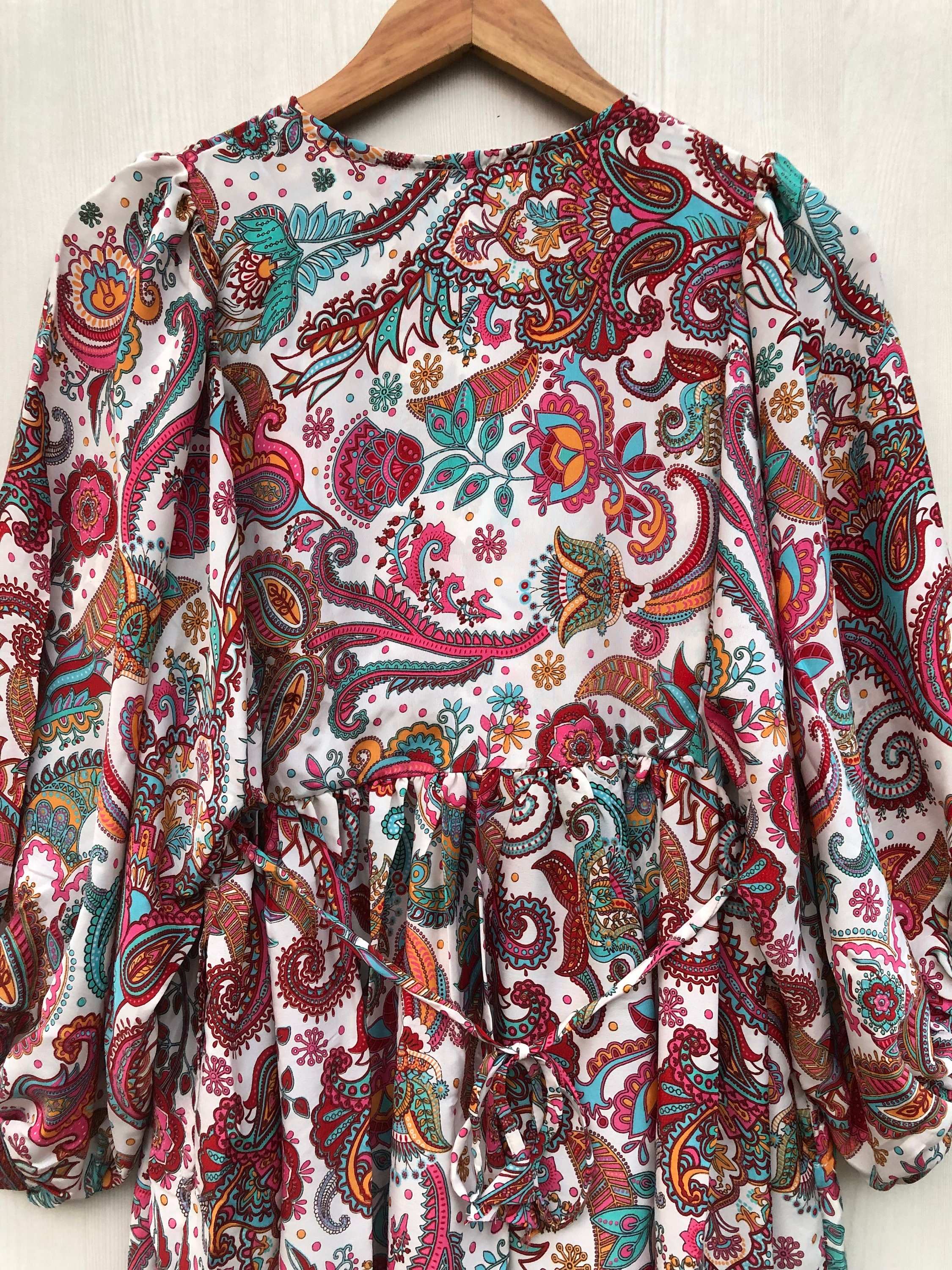 Comme le montre l'image