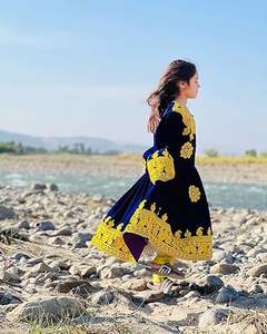 Robe afghane Kuchi pour enfants, style fantaisie, grande taille, faite à la main, vintage, respirante, collection très demandée - Product Image 2