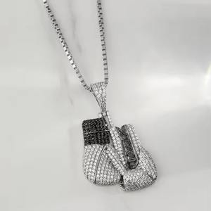Colgante de Guantes de Boxeo con Incrustaciones de Moissanita para Hombre, Chapado en Rodio, Estilo Joyería Hip Hop de Lujo - Product Image 1