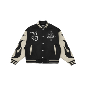 Chaqueta Varsity Personalizada para Hombre, Color Negro Crema, Bordado de Llamas, Estilo Urbano, Cuello Madrid, Corte Regular, Chaqueta Varsity de Lana para Estudiantes - Product Image 2