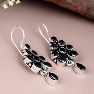 Pendientes Colgantes de Latón Plateado Antiguo con Ónix Negro y Engaste Bohemia, Hechos a Mano en India, Joyería de Declaración para Fiesta para Mujer - Product Image 2