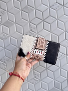 Portefeuille en cuir de vachette sculpté à la main, pochette pour cartes et téléphone, élégant, multi-usages, style western - Product Image 4