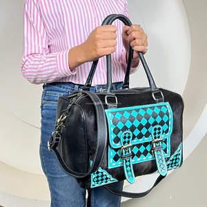 Sac à main en cuir de vachette de style western vintage, style rodeo, avec rabat orné de motifs à carreaux turquoise et noir, sac bandoulière et épaule pour femme - Product Image 4