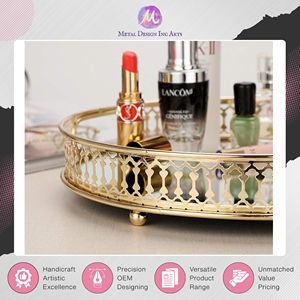 Exportateur mondial vendant des plateaux miroir ronds en métal doré de qualité 100 % fiable, fabriqués en verre et en fer, pour la décoration de la maison - Product Image 4