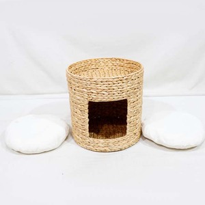 Cama cilíndrica ecológica de moda para gatos, hecha de jacinto de agua, con cojín - Product Image 4