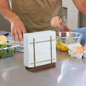 Porte-serviettes pour table et cuisine, distributeur de serviettes en métal doré avec base en bois, décoration de table moderne style ferme - Product Image 5