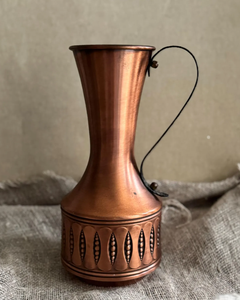 Nouvelle carafe à eau en cuivre écologique avec design en relief, couvercle et poignée en laiton, carafe décorative de table - Product Image 4