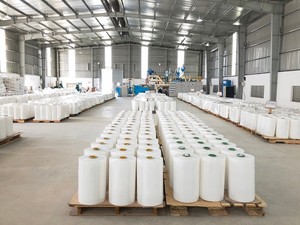 Película Estirable Transparente Jumbo de PE HCP Fabricada en Vietnam de Alta Calidad - Product Image 3