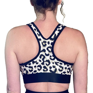 Débardeur de yoga pour femme en 100 % nylon, respirant, avec soutien moyen, dos nageur, rembourré, pour le sport et la course, avec logo personnalisé - Product Image 2