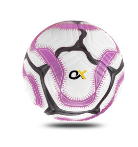 Oxva Industries Ballon de football blanc et bleu léger, écologique, à rebond élevé, résistant aux rayures, avec chambre à air en butyl, cousu à la machine en PVC - Product Image 1