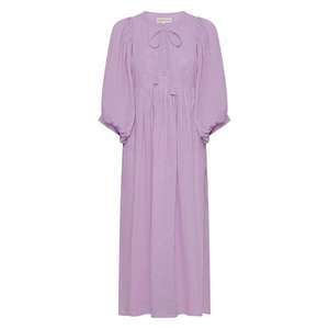 Vestido midi Kyra en color lila, con la silueta más suave y un hermoso tono natural, diseñado para un uso diario cómodo. - Product Image 3