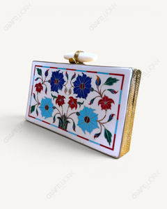 Pochette en marbre blanc |   Minaudière artisanale avec incrustation florale en pierre |   Sac de soirée de luxe pour mariée et femme - Product Image 3
