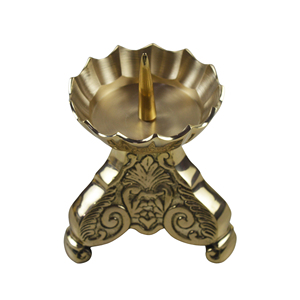 Chandelier en laiton doré baroque orné, avec coupelle festonnée et pointes, pour bougie pilier, décoration de table vintage pour la maison, vente en gros - Product Image 2