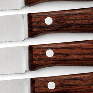 Juego de 5 cuchillos para carne con mango de madera marrón, hojas dentadas plateadas y tres remaches, para mesa de comedor y restaurante - Product Image 5