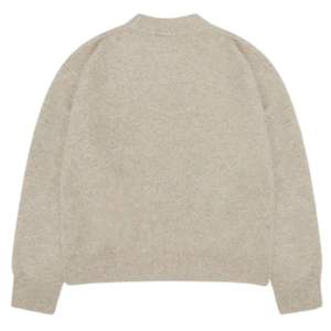 Pull en maille beige premium pour hommes et femmes, confortable et élégant, vêtement décontracté, doux et confortable, col rond côtelé, parfait pour - Product Image 2