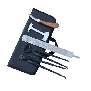 Kit de Herramientas para Herrador con Cuchillo de Doble Filo Afilado, Lima para Acabado de Pezuñas, Pulidor de Acero, Cortaúñas para Pezuñas Negro, Extractor de Clavos de Acero Inoxidable - Product Image 1