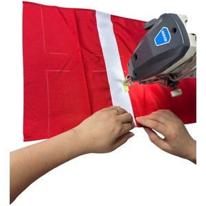 Bandera Nacional Personalizada de Doble Cara en Poliéster para Exhibición en Asta de Aluminio para Exteriores, Reforzada, Impresa Digitalmente, para Uso Deportivo - Product Image 2