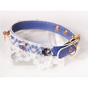 Collares Elegantes Personalizados de Terciopelo y Cuero de Lujo para Perros y Gatos, Suaves y Ecológicos con Campana - Product Image 5