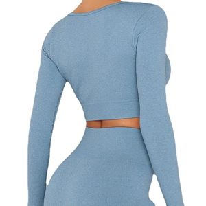 Ensemble de sport 2 pièces tendance pour femme, haut sans couture à manches longues et legging taille haute, bleu acier, avec logo frontal - Product Image 4