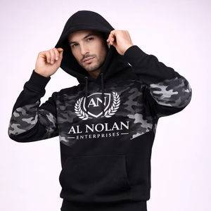 ชุดวอร์มลายพรางสีดำสำหรับผู้ชายพร้อมฮู้ด – ชุดกีฬาพร้อมโลโก้สั่งทำ |   ผู้ผลิตสินค้าภายใต้แบรนด์ของผู้จ้าง (OEM) - Product Image 1