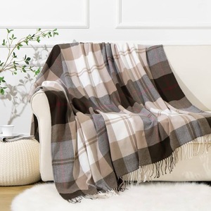 Venta al por mayor de color oscuro a cuadros manta bufanda para sofá ligero <span class=keywords><strong>beige</strong></span> suave y acogedora manta para cama silla sofá - Product Image 1