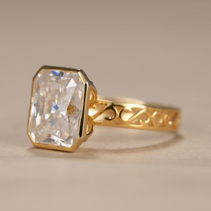 Royal Style 2.01CT Radiant Cut Diamond Art Deco Band <b>Ring</b> Lab Grown 14K Yellow Gold Wedding Bridal Gift For Promise Charms - Product Image 3