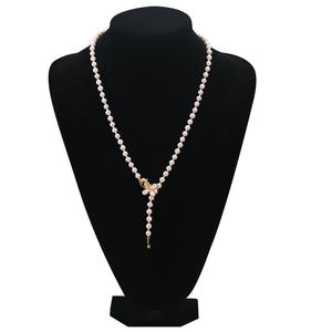 Collier long en perles d'eau douce pour femme Zhuji, boucle de fleur, décoration de cou, collier en perles véritable, chaîne de clavicule pour l'automne et l'hiver - Product Image 5