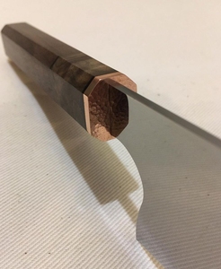 Couteau de Chef Japonais Artisanal Premium LEGACY BLADES en Acier Carbone, Manche en Bois, Ambidextre, Écologique, Finition Poli Miroir - Product Image 2