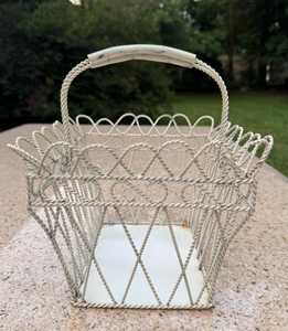 Premium Design Eco-Friendly Metal Iron <b>Hamper</b> <b>Basket</b> with Modern Finished <b>for</b> Food Storage Decor and Multifunction Organization - Product Image 2
