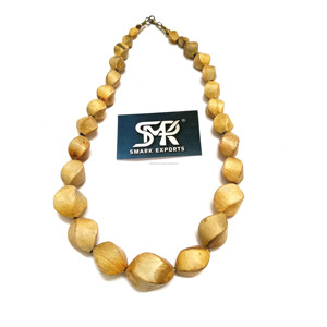 สร้อยคอลูกปัดรูปเขาควายเผาทำด้วยมือสำหรับผู้หญิงสไตล์ชนเผ่าโชคเกอร์ชิ้นใหญ่เครื่องประดับออร์แกนิกชนเผ่า - Product Image 1