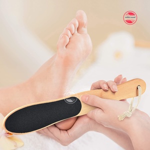 Mango de madera, Lima para pies, removedor de callos, depurador de pies, escofina para pedicura, removedor de callos, herramientas de cuidado personal - Product Image 6