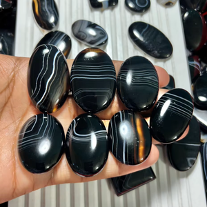 Lot de pierres précieuses en agate noire naturelle à bandes, cabochons de forme libre pour la fabrication de colliers, formes variées - Product Image 3