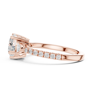 Anillo de Compromiso de Oro Rosa con Diamante Tallado en Corazón y Tres Piedras, Anillo de Boda con Pavé para Mujer - Product Image 4