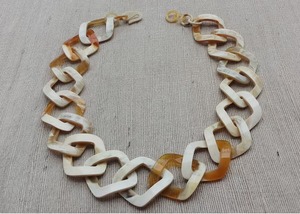Collier en corne indienne fait main, écologique, style moderne, forme naturelle, poli, pour filles et femmes, par Perfect Enterprises - Product Image 4