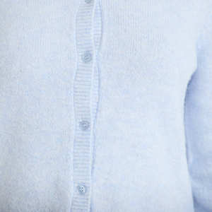 Suéter de punto desgastado con cuello redondo estilo punk transpirable para mujer, camisa gótica estética con botones, ropa urbana de moda en EE. UU. - Product Image 4