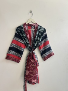 Lot de kimonos indiens en pure soie, peignoirs japonais confortables et doux en soie, robes de chambre florales, tenues de plage, vêtements de nuit pour la maison en été - Product Image 4