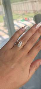 Bague de fiançailles et de mariage solitaire de luxe en or jaune 10k 14k 18k avec diamant de laboratoire certifié IGI taille Moval 1 carat - Product Image 5