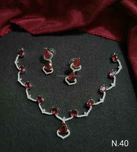 Diseño multicapa Diamante americano Plateado Forma ovalada Conjunto de joyas de diamantes con pendientes a juego Conjunto de collar Mujer y Niña - Product Image 4