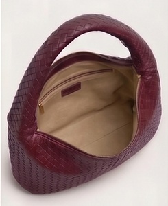 Bolso de Hombro de Lujo Personalizado para Mujer, Estilo Inglés, de Cuero Genuino Trenzado, Tipo Hobo, con Cierre de Cremallera y Cadenas, Venta al por Mayor - Product Image 3