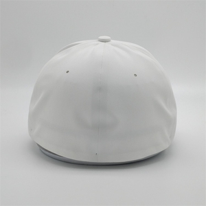 Gorra de Béisbol Deportiva de 6 Paneles, Blanca, de Secado Rápido, Ajustada, con Logo Personalizado al por Mayor, de Alta Calidad, con Parte Trasera Cerrada y Sin Costuras - Product Image 5