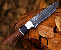 Couteau de chasse artisanal en acier Damas à pointe tombante avec manche en bois, outil multifonctionnel pour l'extérieur, personnalisable DIY et OEM