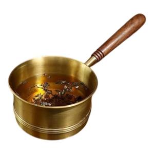 Poêle à thé en laiton au design moderne avec poignée en bois pour faire bouillir le thé, le café, le lait et cuisiner - Product Image 1
