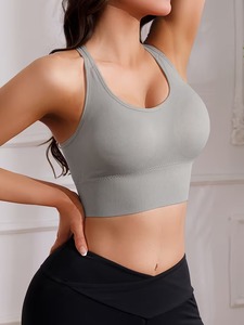 Soutien-gorge de sport long sans couture pour femme |   Haut court de yoga à fermeture dos croisé (hameçon et œillet) |   Soutien-gorge de sport rembourré en nylon et élasthanne, noir uni - Product Image 3