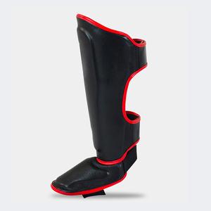 Espinilleras Profesionales Ligeras de Cuero PU para Adultos - Diseño Duradero y Flexible, Sistema de Correa con Gancho y Bucle Seguro, Protección - Product Image 3