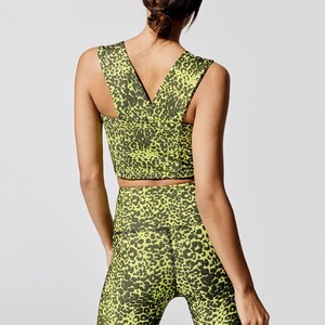 Conjunto de Yoga para Mujer al por Mayor de Alta Calidad, Transpirable, de Spandex/Nylon, 2 Piezas, Ropa Deportiva para Gimnasio, Estándar Internacional - Product Image 5