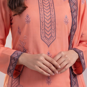 Ensemble Salwar Kameez 3 pièces pour femme, robe ethnique de fête, avec service OEM de couleur personnalisée, costume en tissu lawn brodé et cousu de haute qualité - Product Image 5