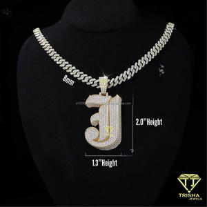 จี้ตัวอักษร 'J' แบบกำหนดเอง ประดับเพชร VVS มอยส์ซาไนต์ เงินแท้ 925 ชุบทอง สไตล์ฮิปฮอป สร้อยคอแบบยูนิเซ็กซ์ สลักชื่อได้ พร้อมใบรับรอง GIA - Product Image 3