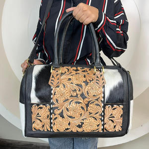 กระเป๋าดัฟเฟิลกระเป๋าเดินทางธุรกิจทำมือสุดหรูกระเป๋าทรงดัฟเฟิลสำหรับผู้ชายและผู้หญิงหนังวัวเครื่องมือที่กำหนดเองสำหรับเดินทางวันหยุดสุดสัปดาห์ - Product Image 4