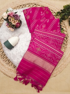 Sari Étnico Indio-Pakistaní de Seda Pura con Bordado Zari, Elegante y Tradicional para Bodas, Uso en Verano e Invierno, de Secado Rápido - Product Image 6