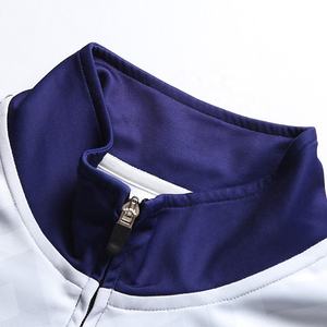 Conjunto de Chándal de Fútbol Personalizado para Hombre 2026, Corte Ajustado, con Cierre de Cremallera de un Cuarto, para Entrenamiento de Fútbol y Jogging - Product Image 3